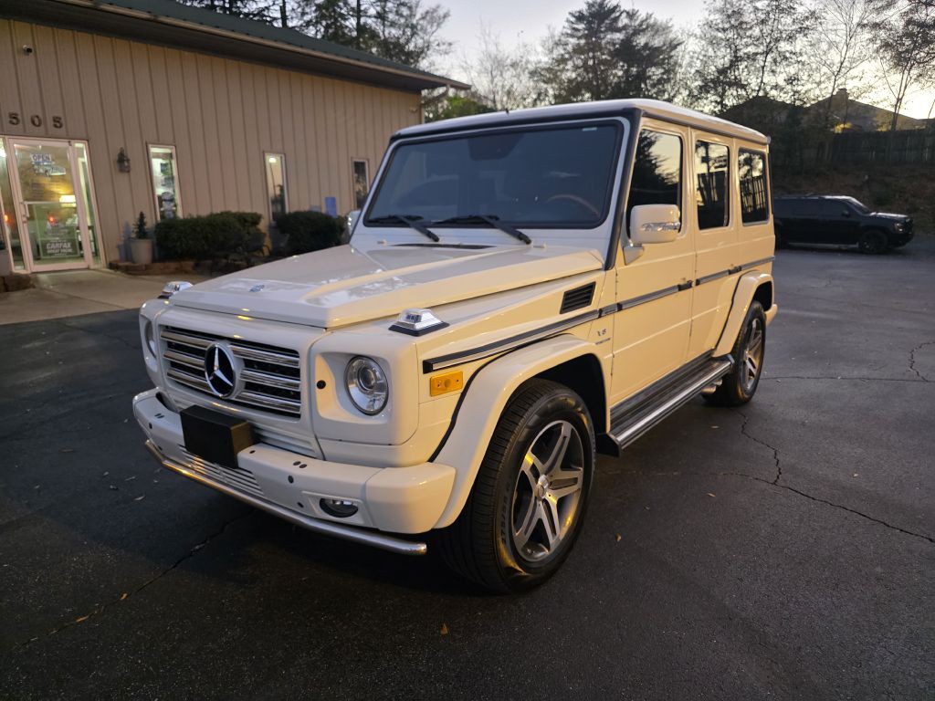2011 Mercedes-Benz G-Class Image 3