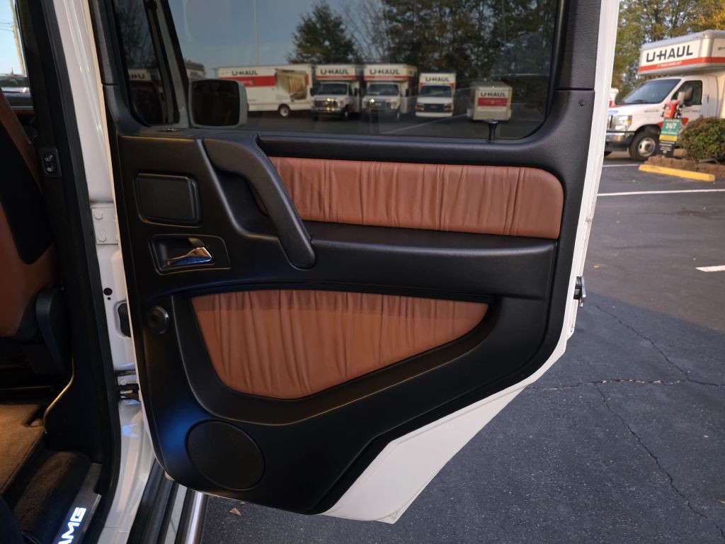 2011 Mercedes-Benz G-Class Image 21