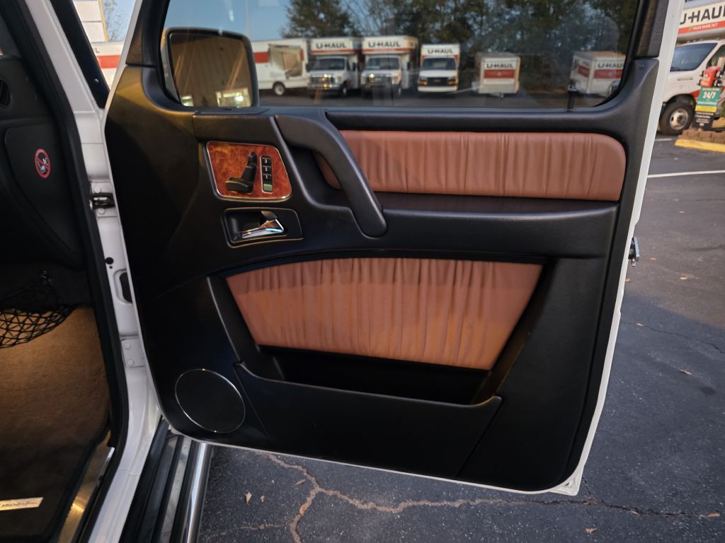 2011 Mercedes-Benz G-Class Image 24