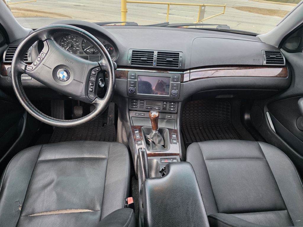 2004 BMW 3 Series Image 17