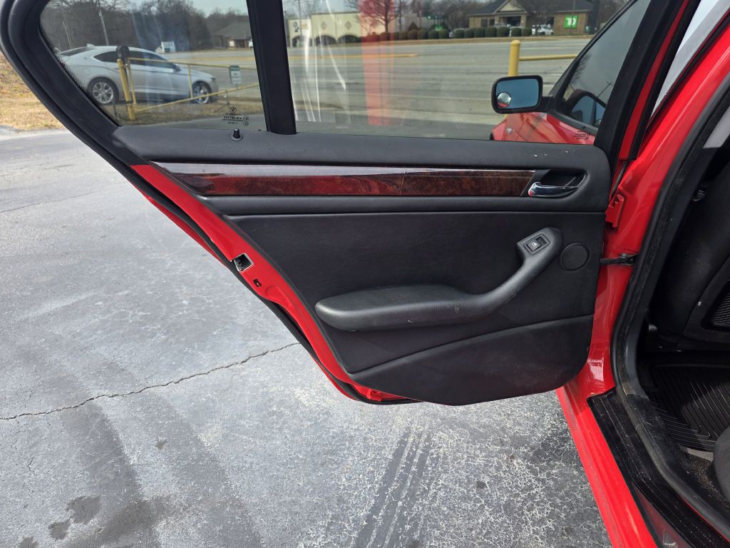 2004 BMW 3 Series Image 19