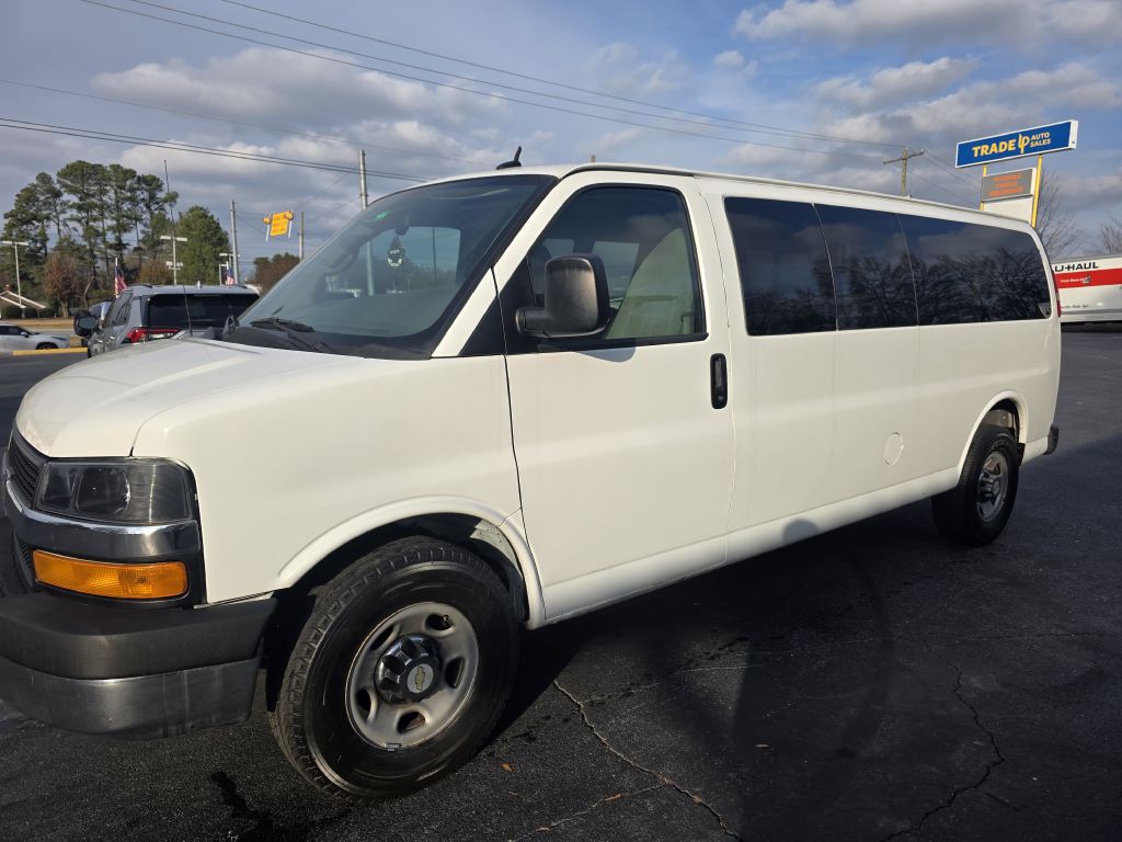 2012 Chevrolet Express Image 4