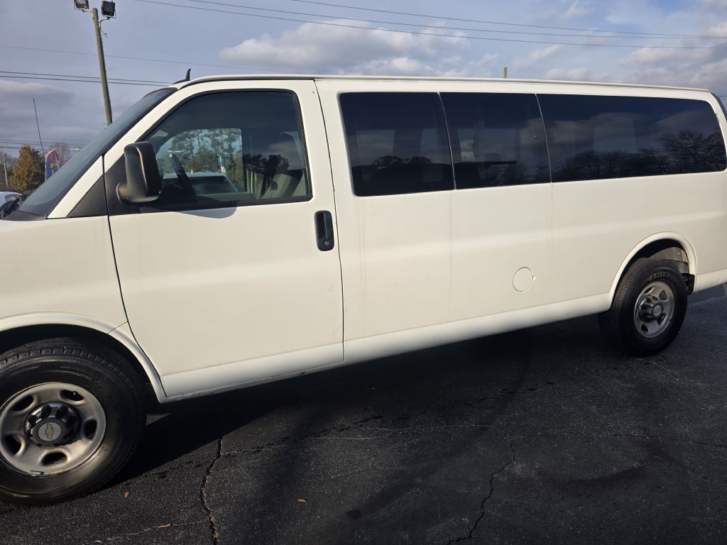 2012 Chevrolet Express Image 6