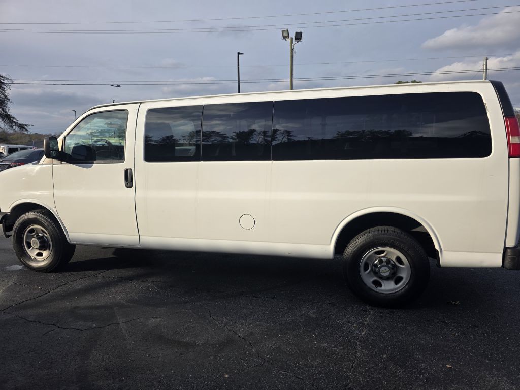2012 Chevrolet Express Image 8