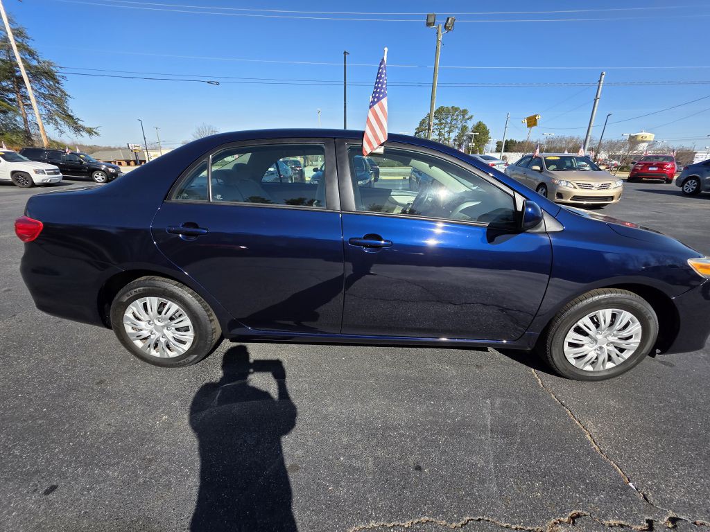 2013 Toyota Corolla Image 12