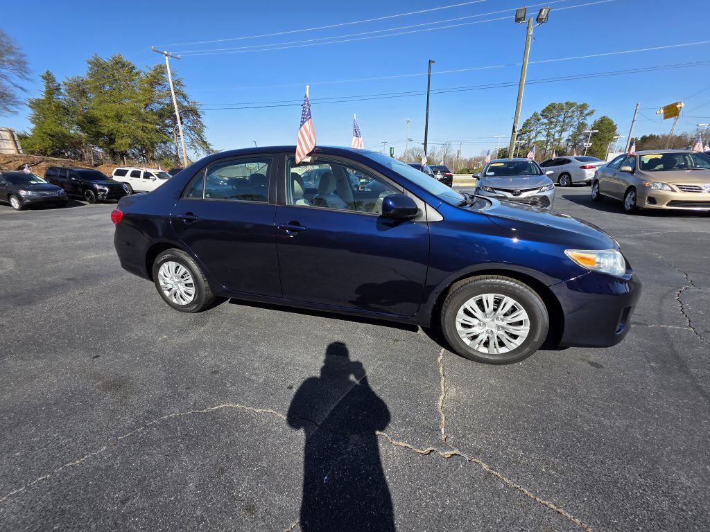 2013 Toyota Corolla Image 13