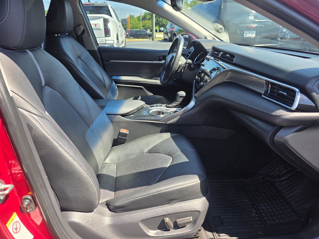 2018 Toyota Camry Image 22
