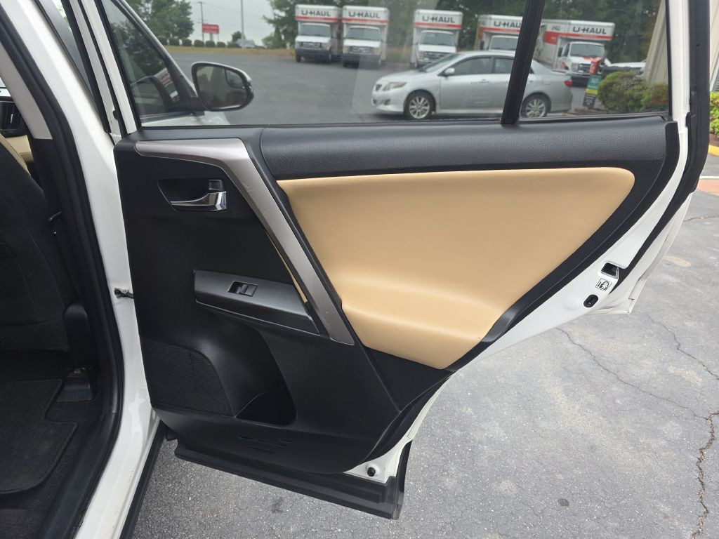 2018 Toyota Rav4 Image 20