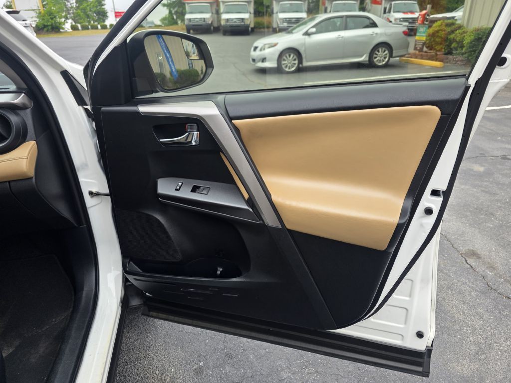 2018 Toyota Rav4 Image 23