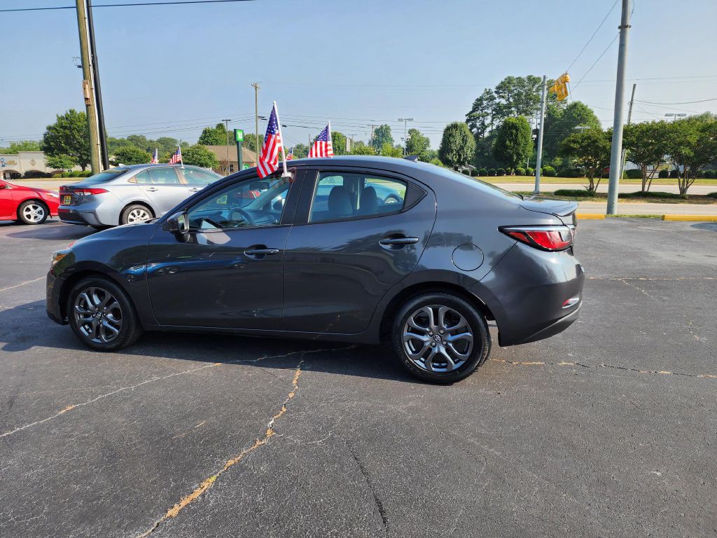 2019 Toyota Yaris Image 6