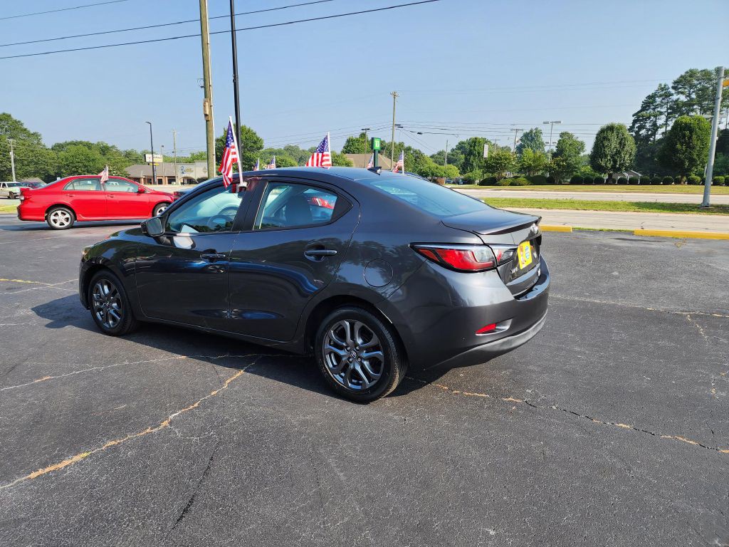 2019 Toyota Yaris Image 7