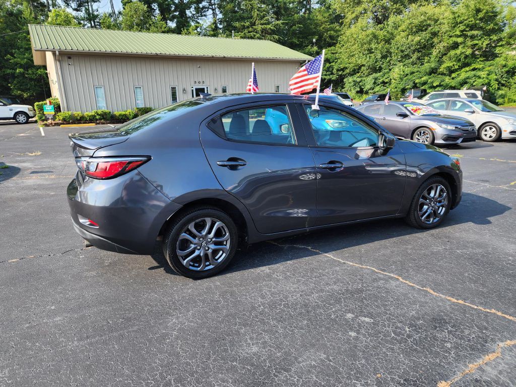 2019 Toyota Yaris Image 11