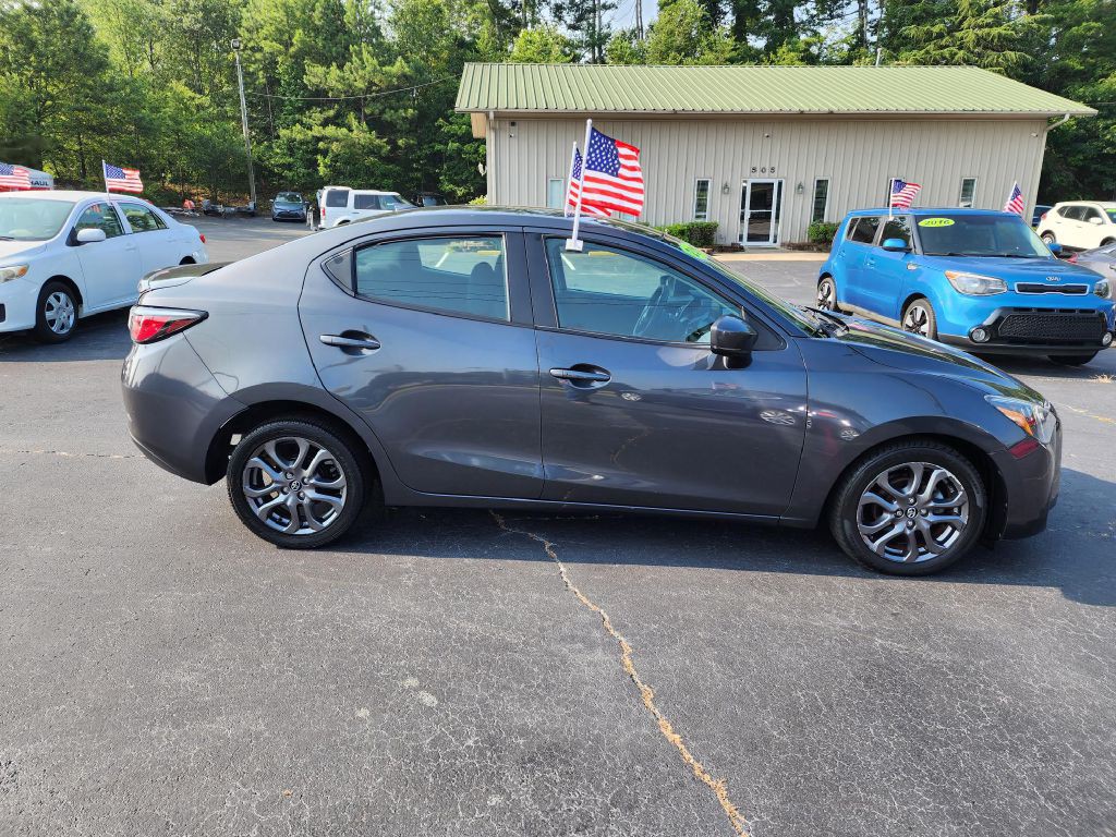2019 Toyota Yaris Image 12