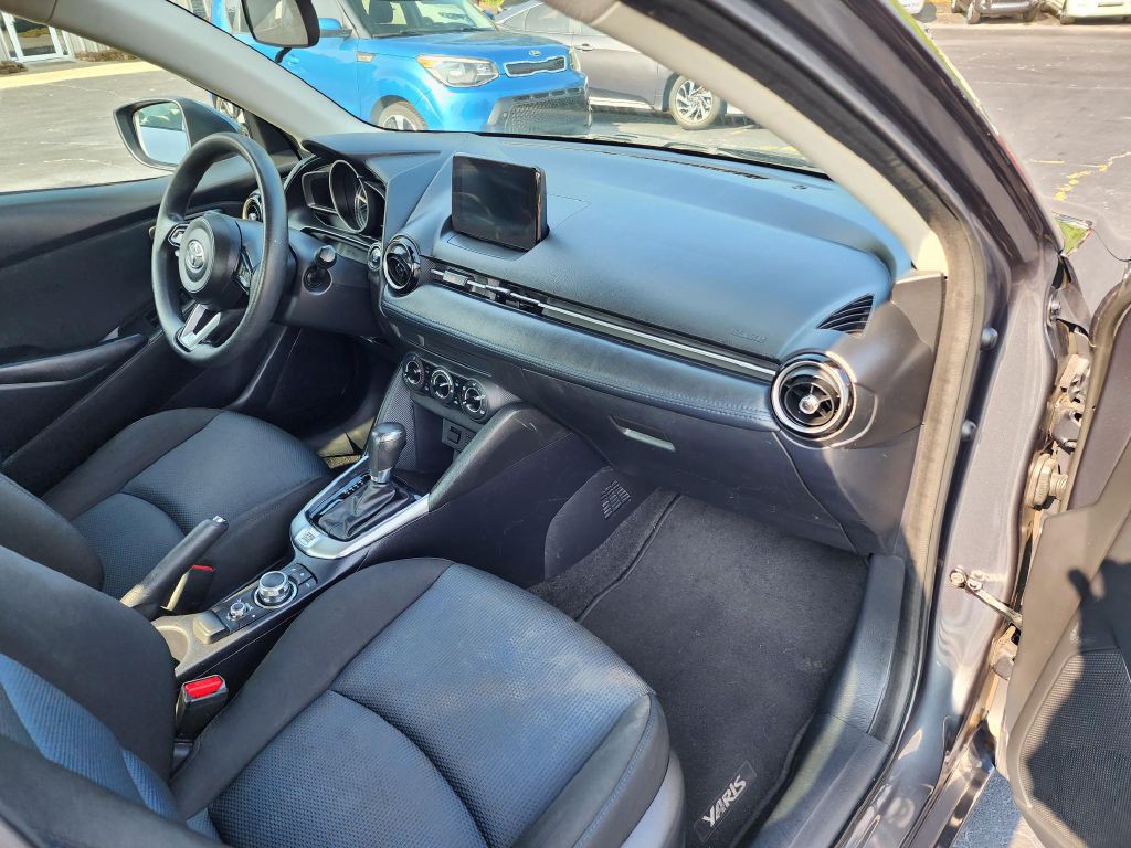2019 Toyota Yaris Image 22