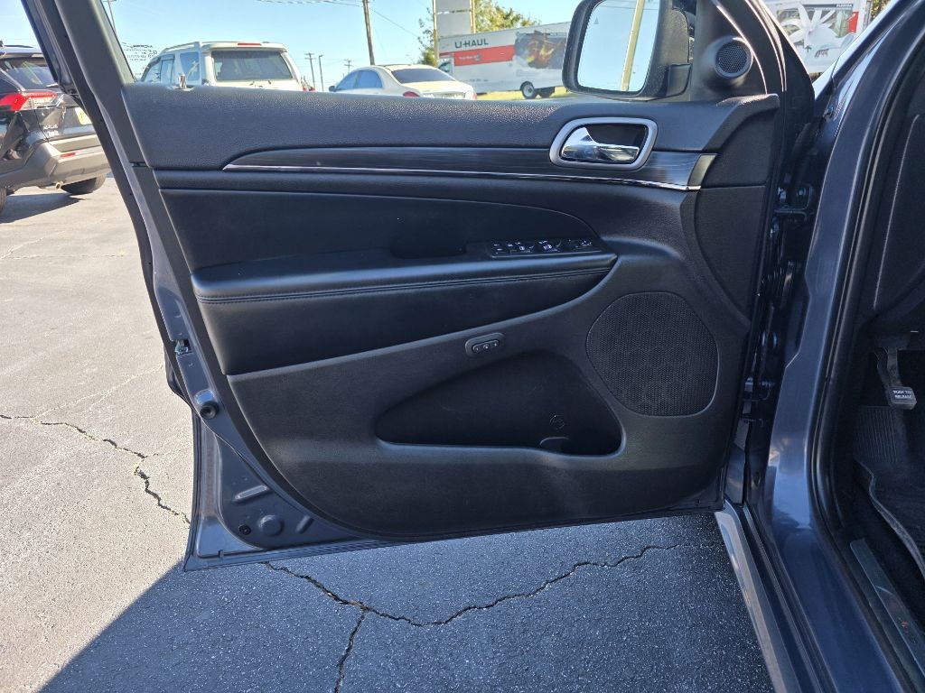 2020 Jeep Grand Cherokee Image 17