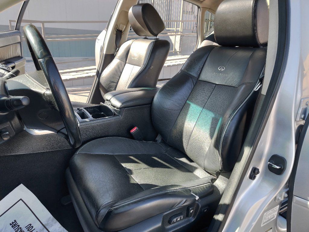 2006 INFINITI M35 Image 24