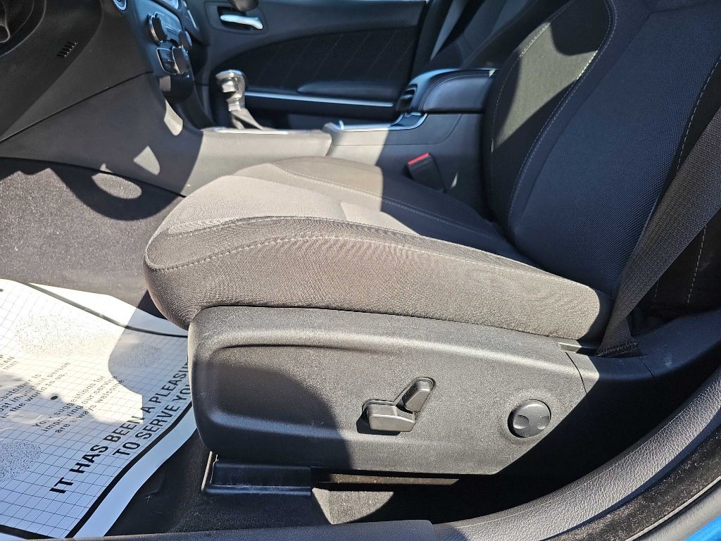 2022 Dodge Charger Image 21