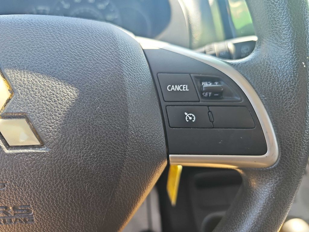 2019 Mitsubishi Mirage Image 24