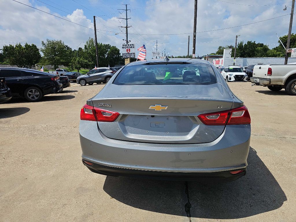 2025 Chevrolet Malibu Image 3