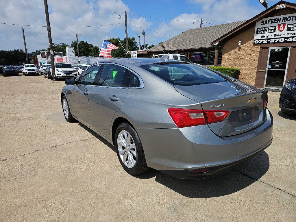 2025 Chevrolet Malibu Image 4