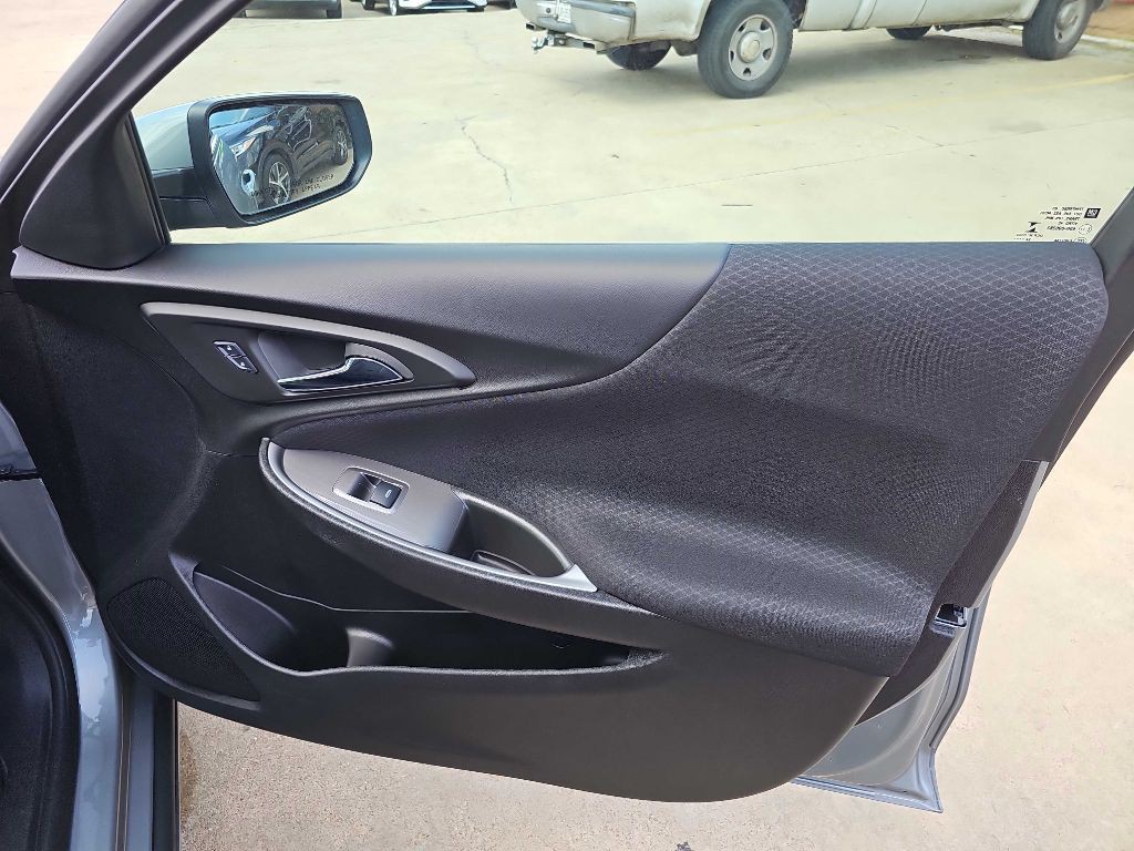 2025 Chevrolet Malibu Image 19