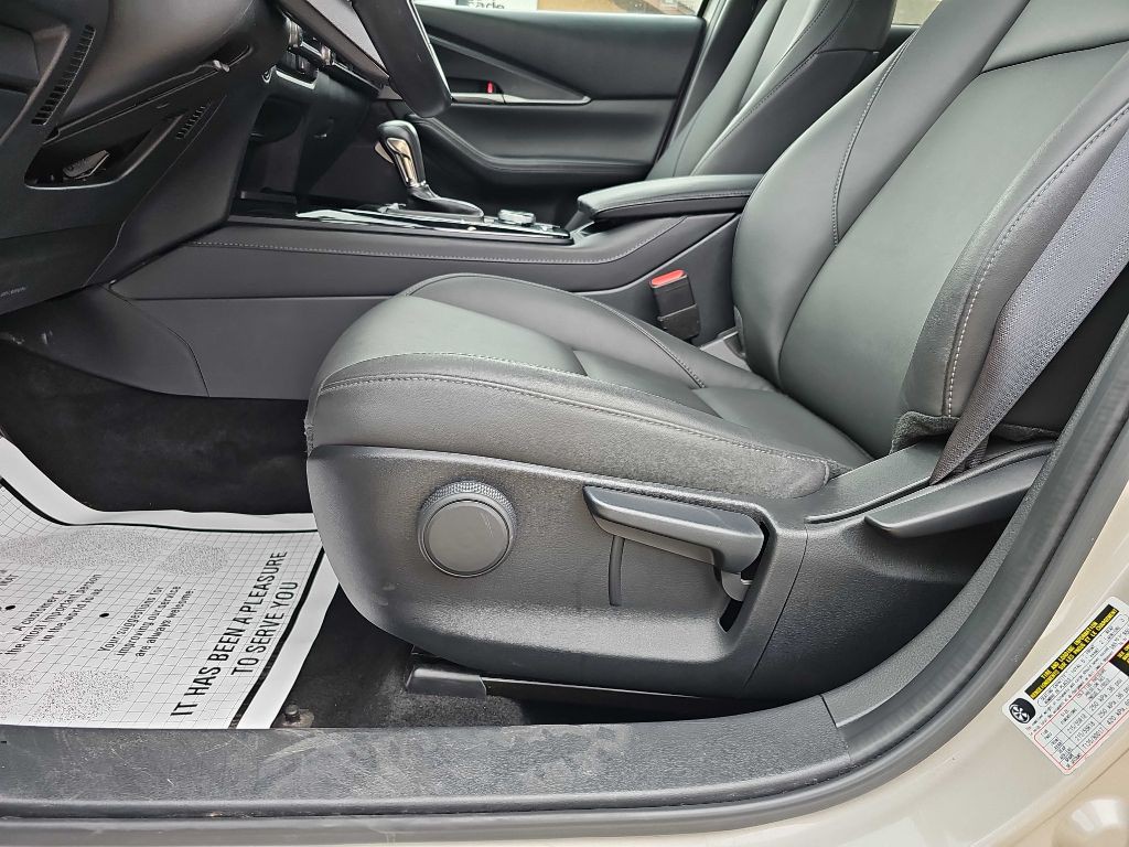 2024 Mazda CX-3 Image 21
