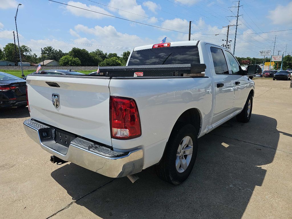 2022 RAM 1500 Image 3