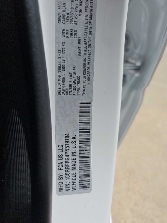2023 RAM 1500 Image 38