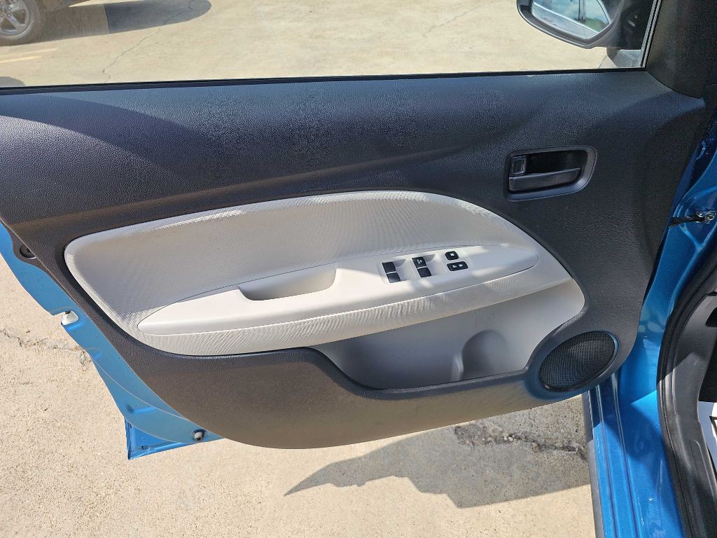 2020 Mitsubishi Mirage Image 11
