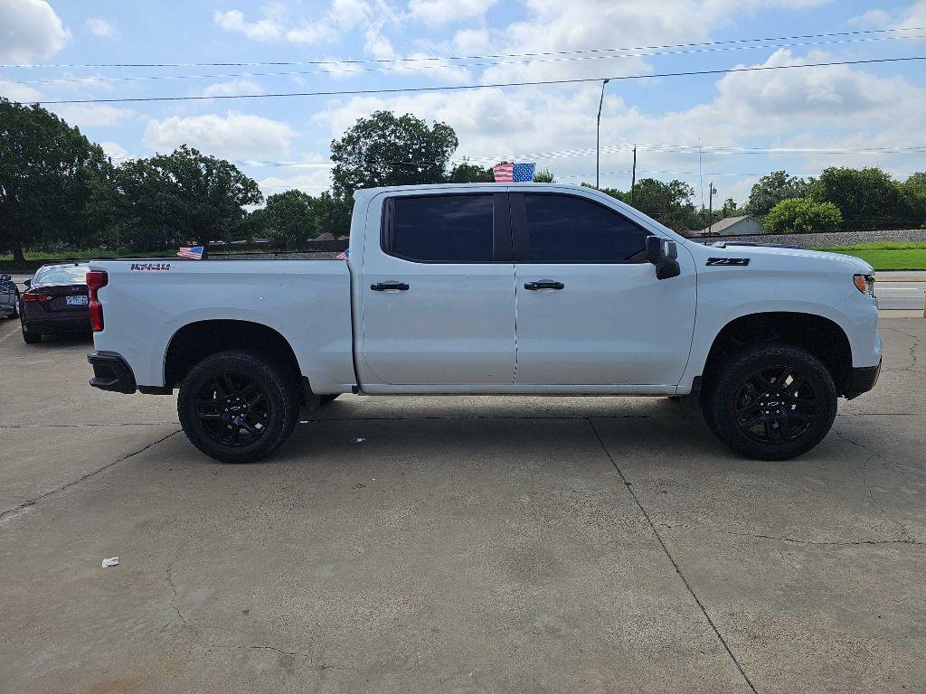 2022 Chevrolet Silverado 1500 Image 2