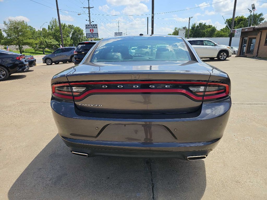 2021 Dodge Charger Image 2