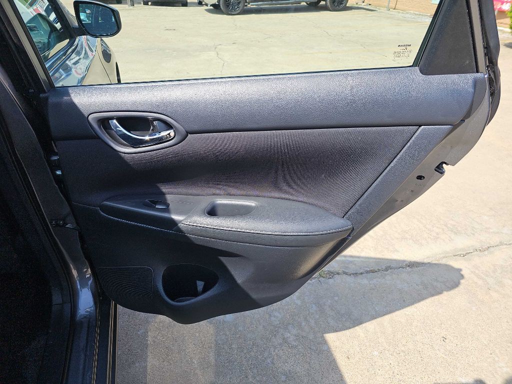 2019 Nissan Sentra Image 14