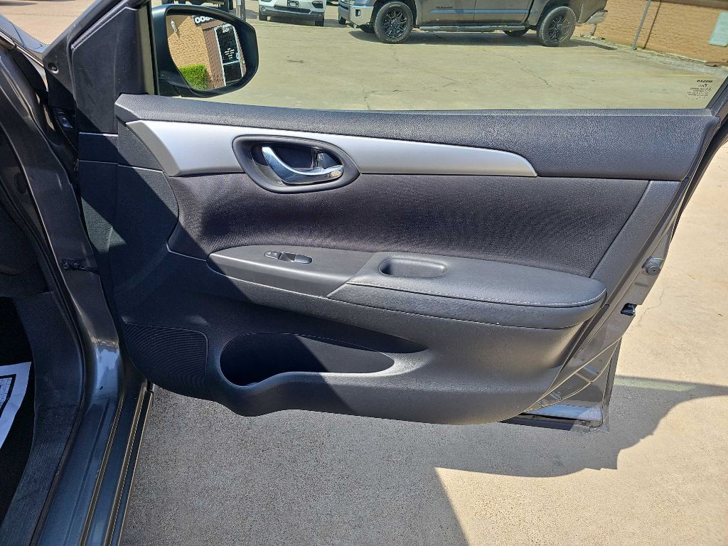 2019 Nissan Sentra Image 16