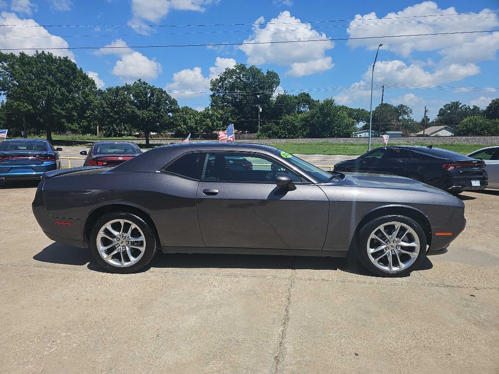 2022 Dodge Challenger Image 5