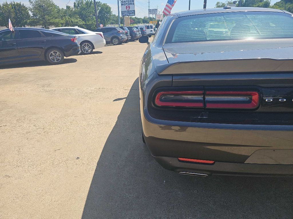 2022 Dodge Challenger Image 10