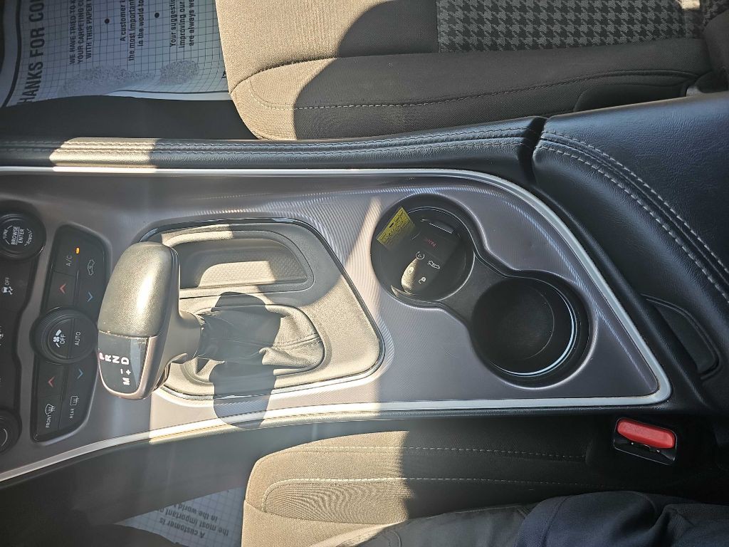 2022 Dodge Challenger Image 28
