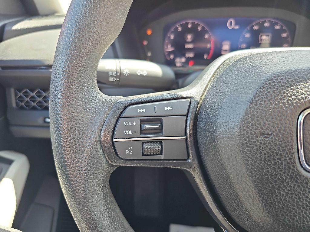 2023 Honda Accord Image 23