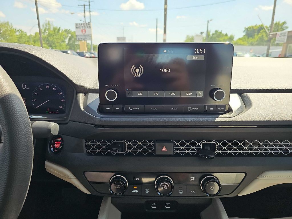 2023 Honda Accord Image 28