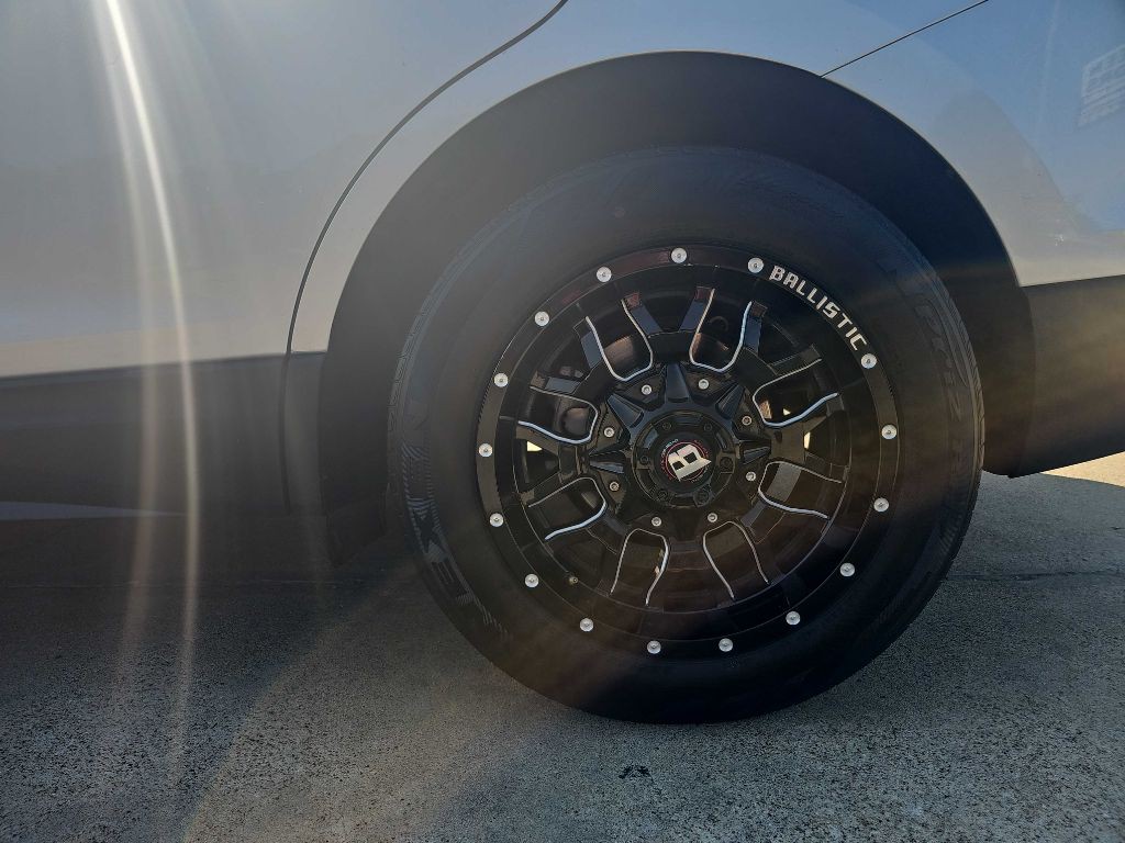 2020 Chevrolet Equinox Image 11