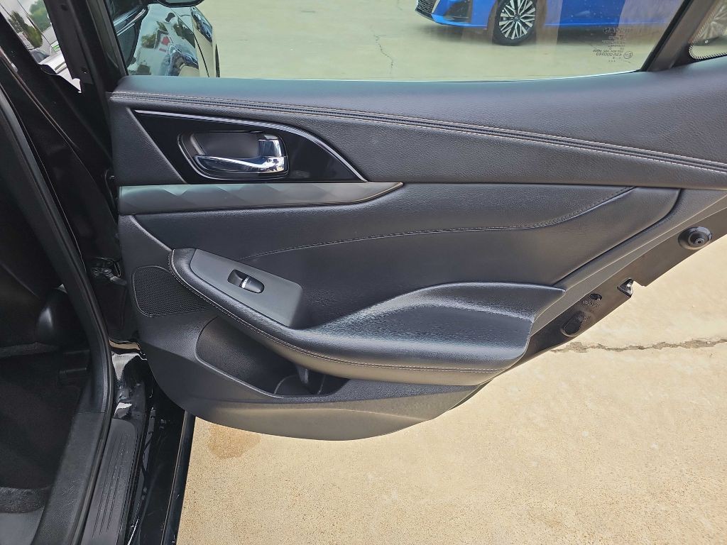 2021 Nissan Maxima Image 16
