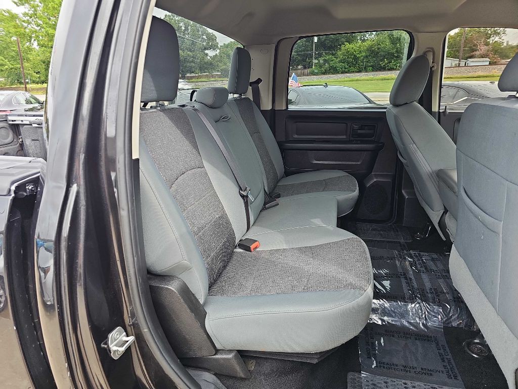 2015 RAM 1500 Image 17