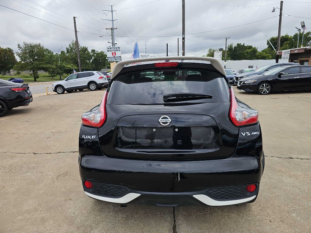 2017 Nissan Juke Image 2