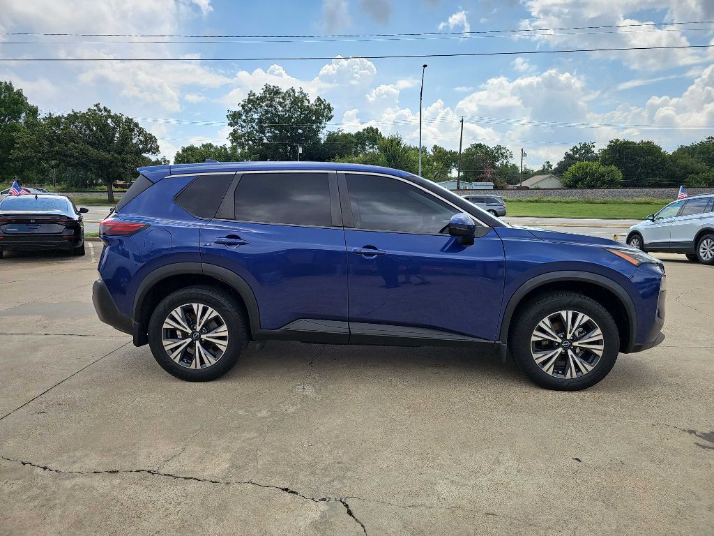 2022 Nissan Rogue Image 2