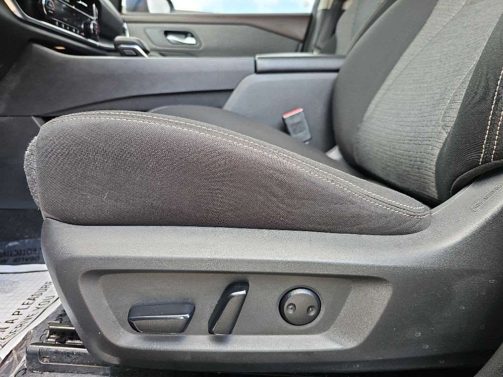 2022 Nissan Rogue Image 22