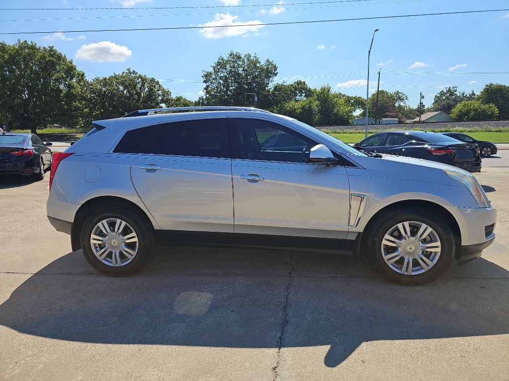 2015 Cadillac SRX Image 2