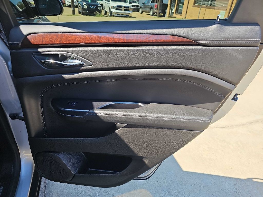 2015 Cadillac SRX Image 17