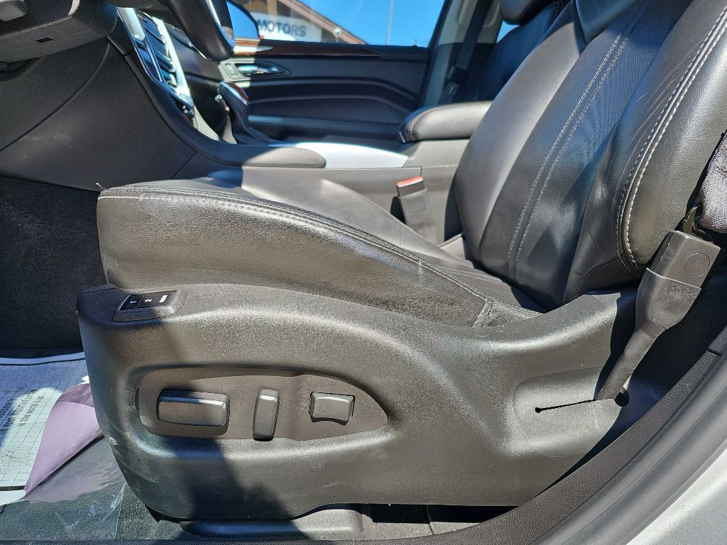 2015 Cadillac SRX Image 21