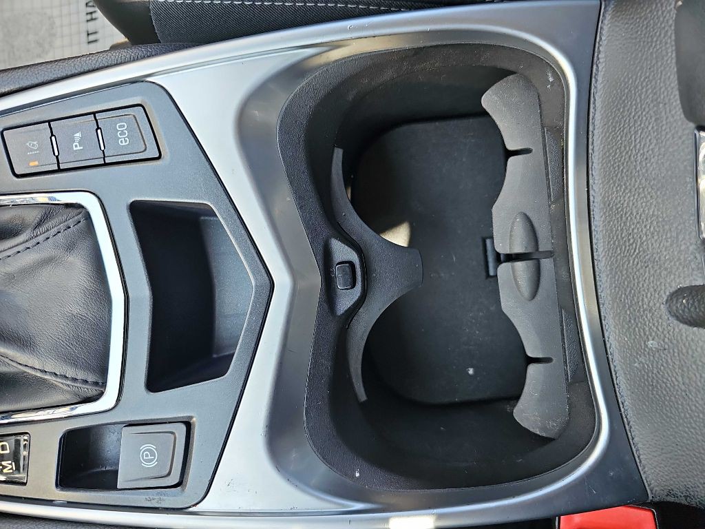 2015 Cadillac SRX Image 32