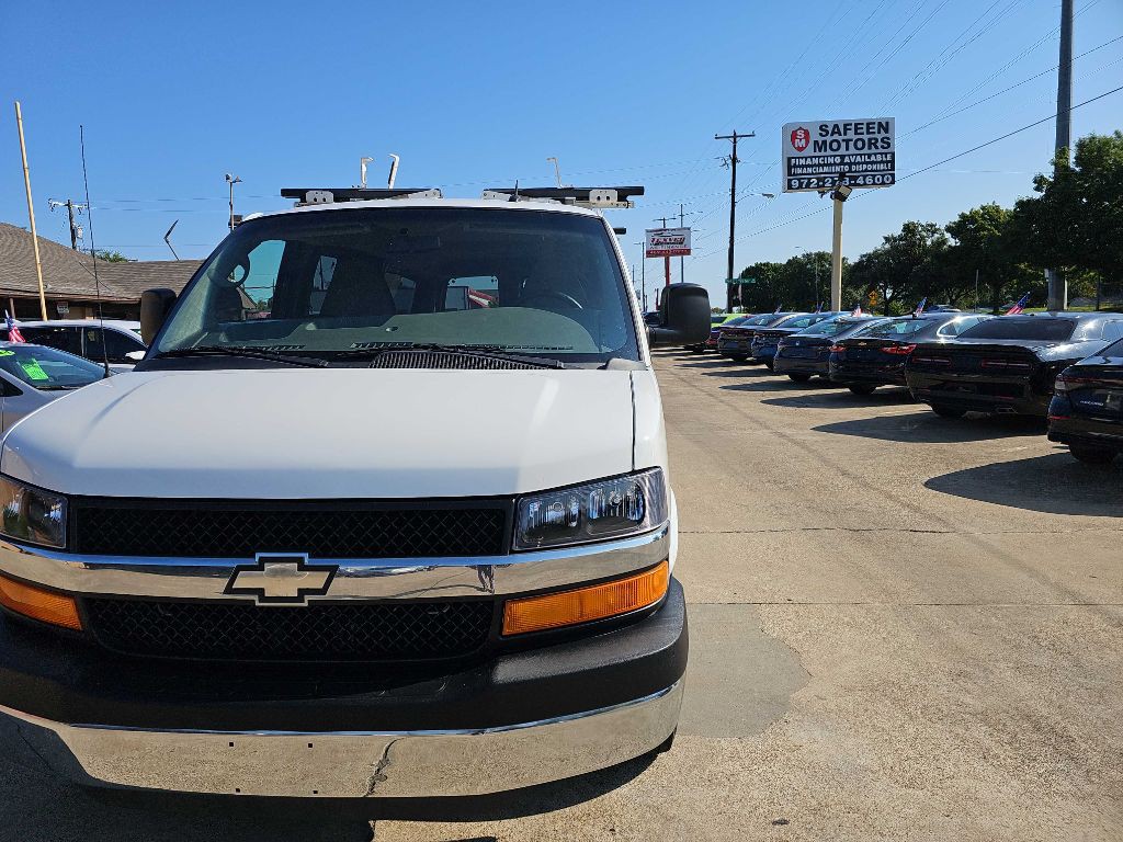 2013 Chevrolet Express Image 9