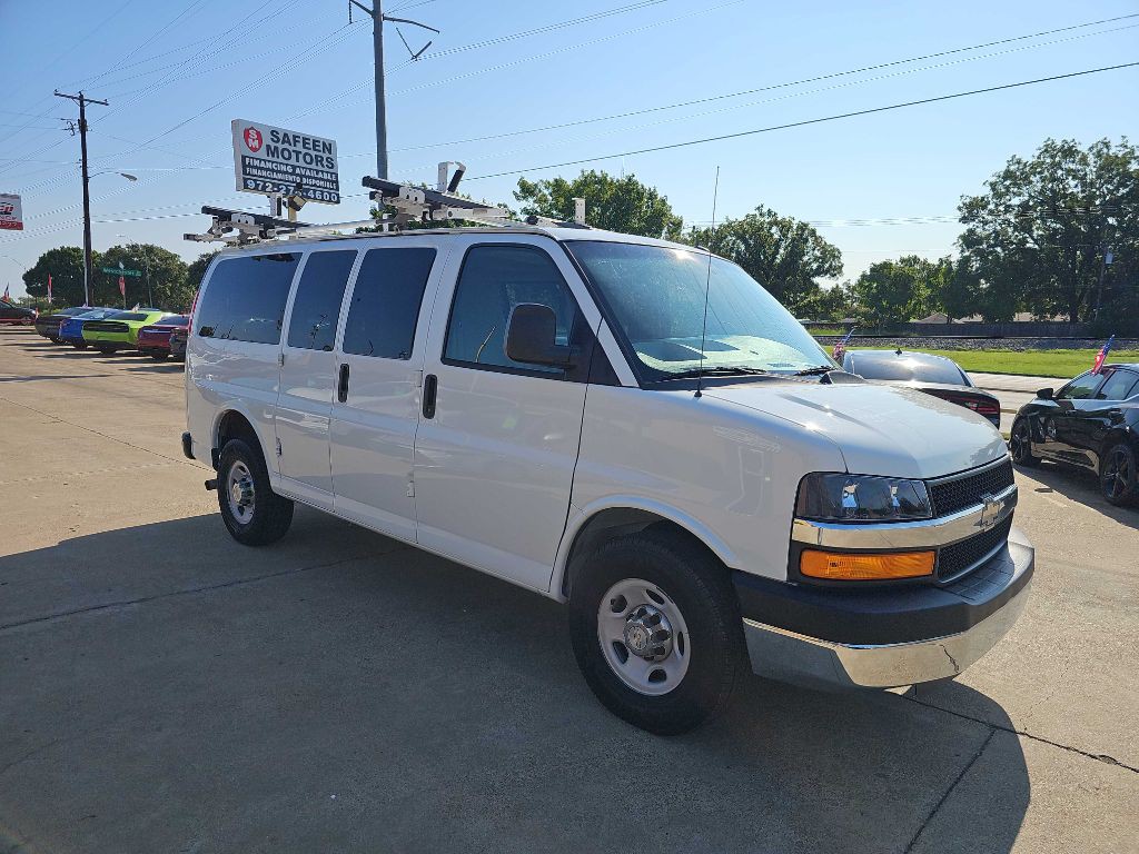 2013 Chevrolet Express Image 1